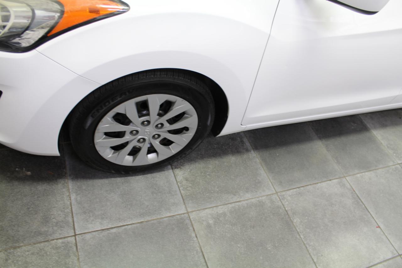 Hyundai Elantra GT 5dr HB Auto 2016