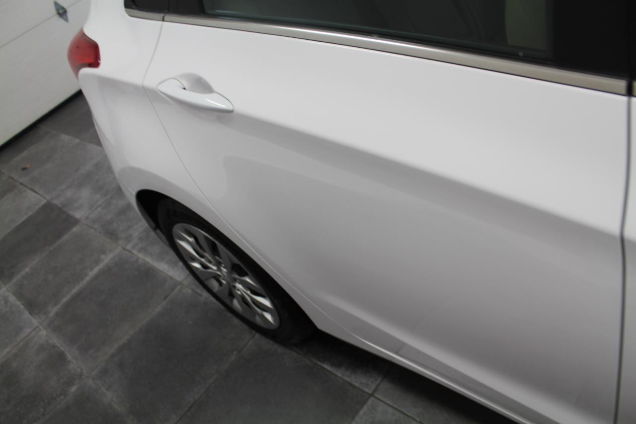 Hyundai Elantra GT 5dr HB Auto 2016