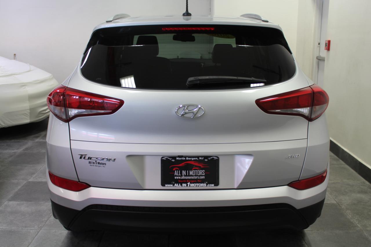 Hyundai Tucson AWD 4dr SE 2016