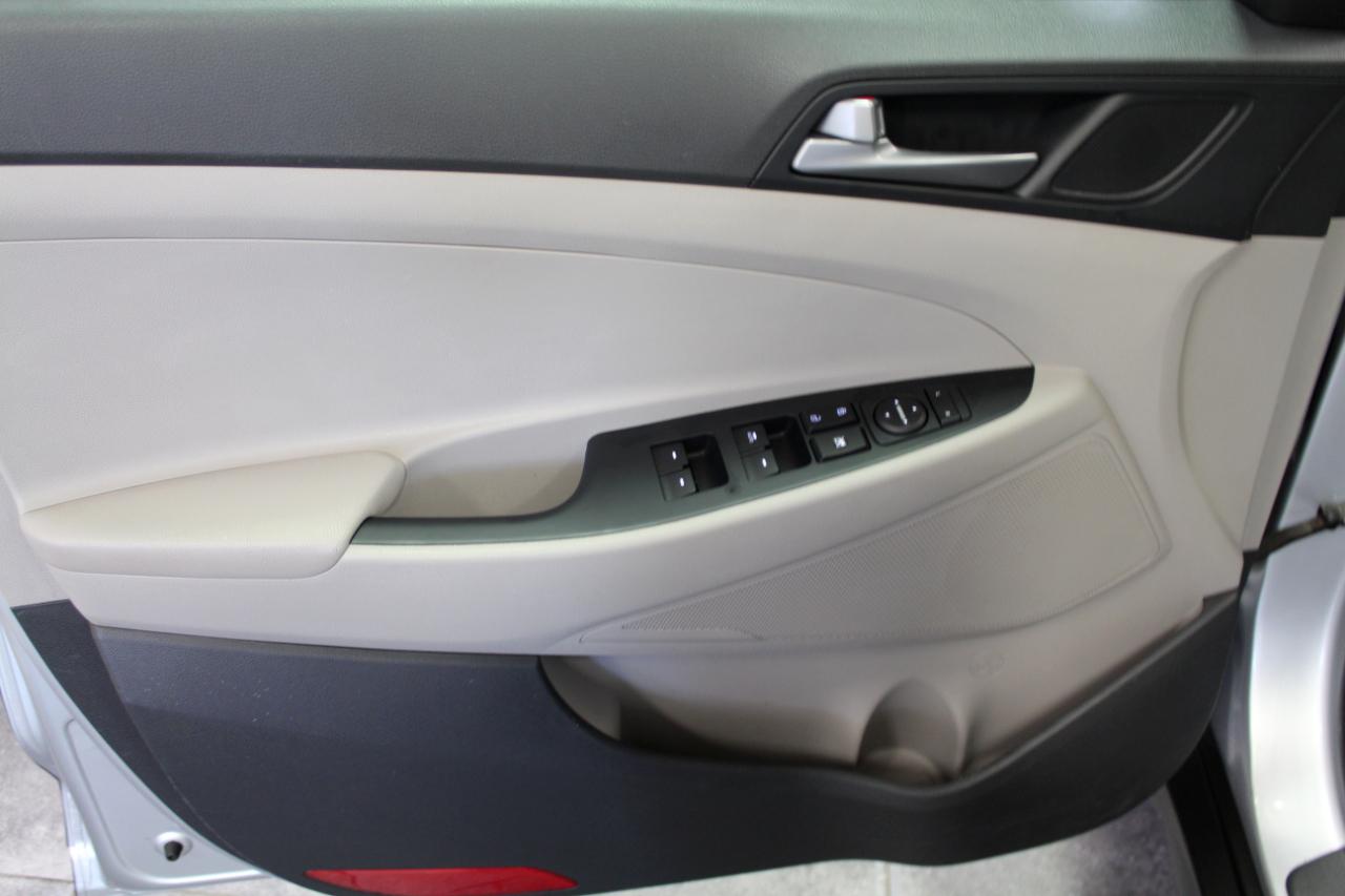 Hyundai Tucson AWD 4dr SE 2016