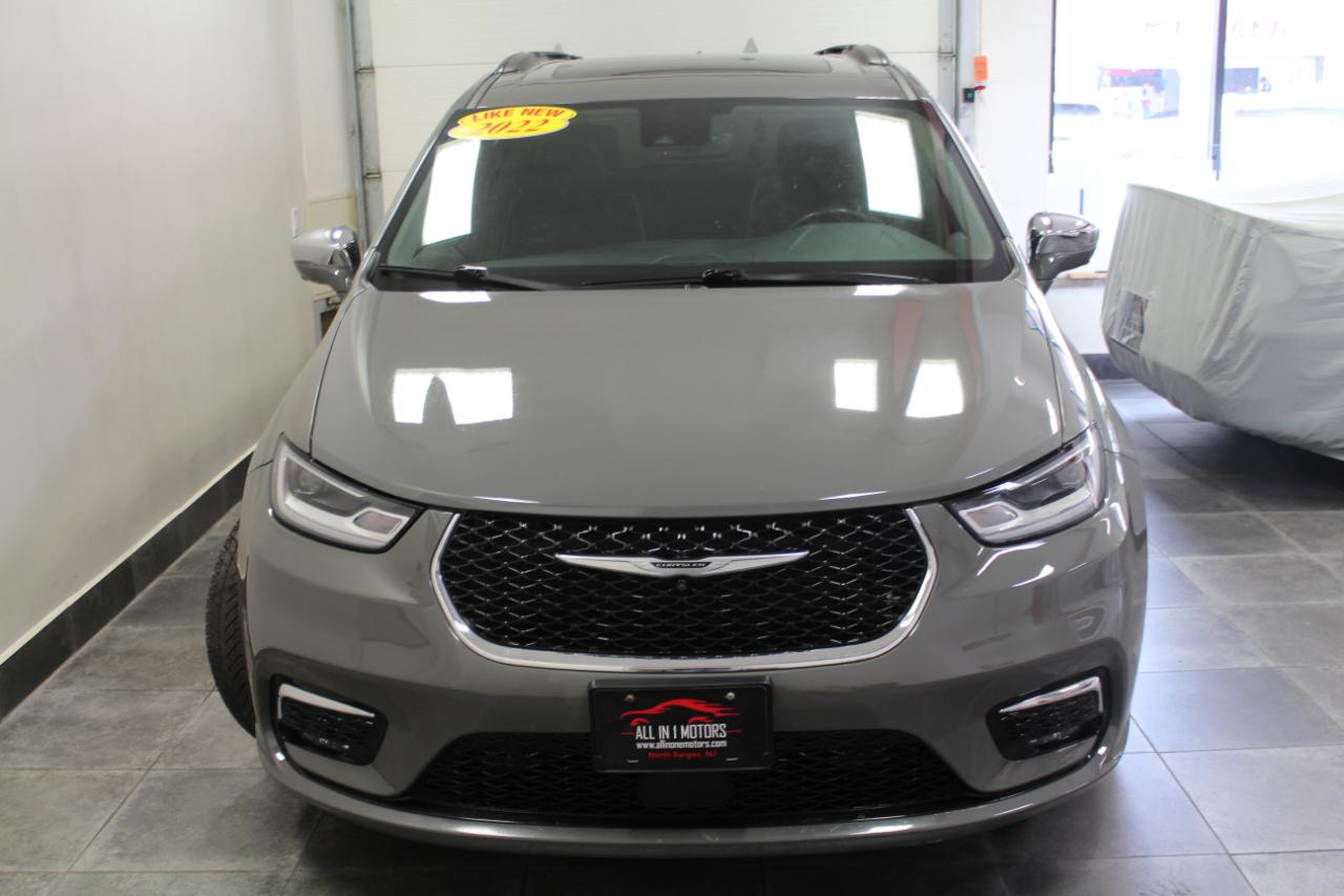 Chrysler Pacifica Limited FWD 2022