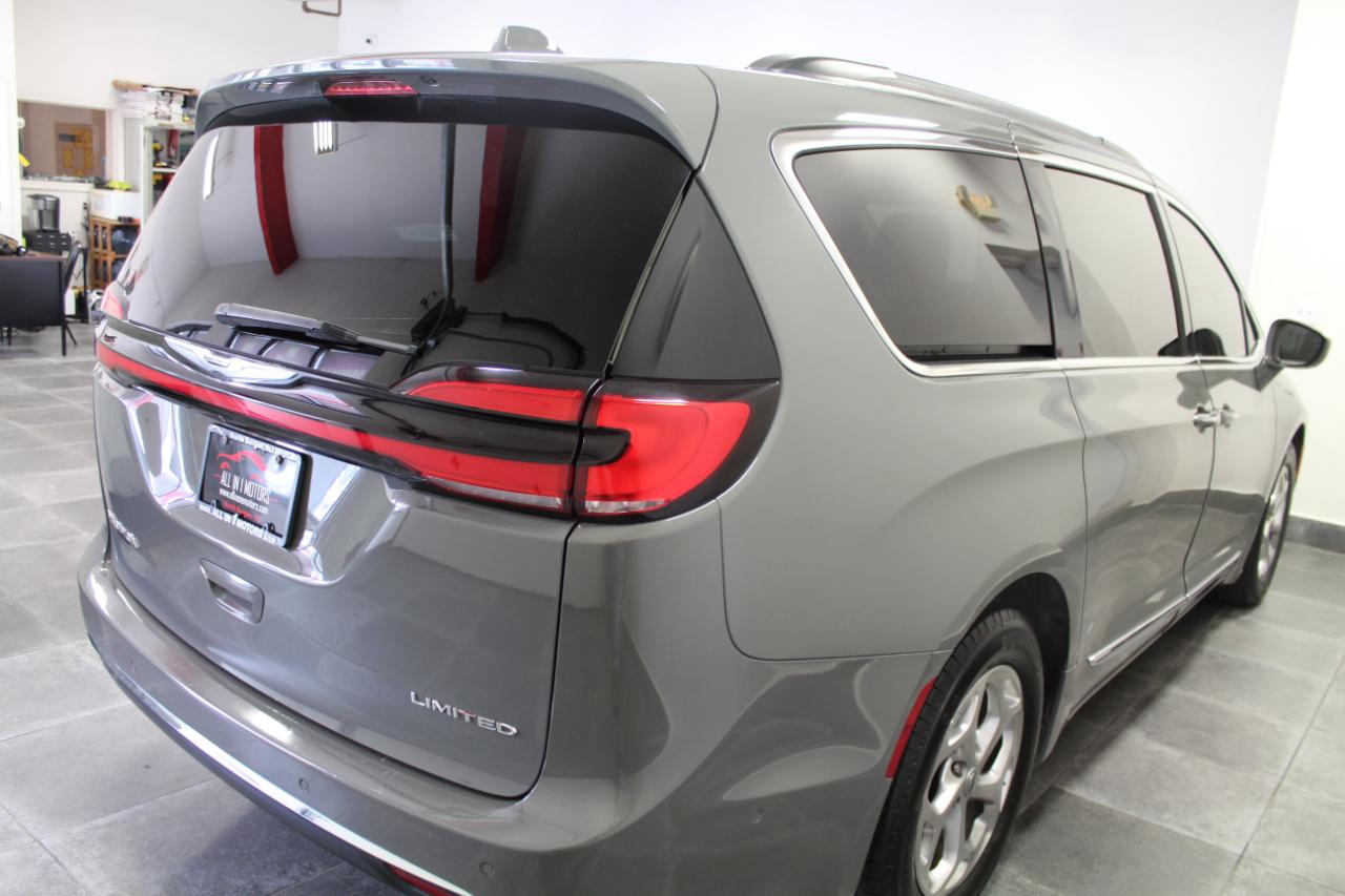 Chrysler Pacifica Limited FWD 2022