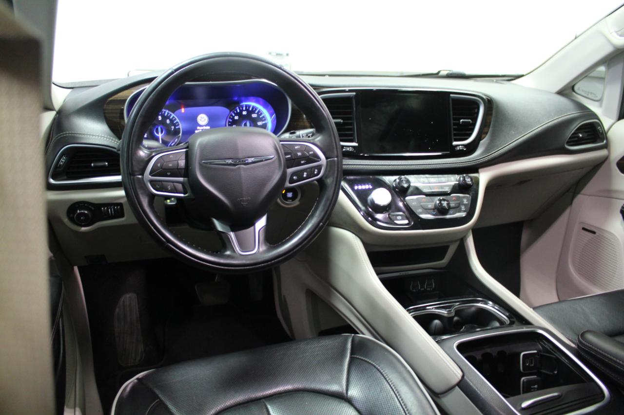 Chrysler Pacifica Limited FWD 2022