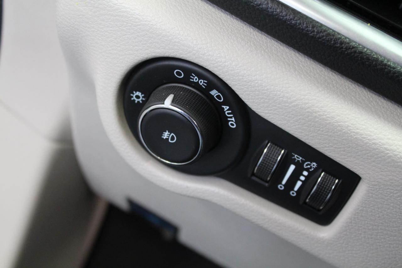 Chrysler Pacifica Limited FWD 2022