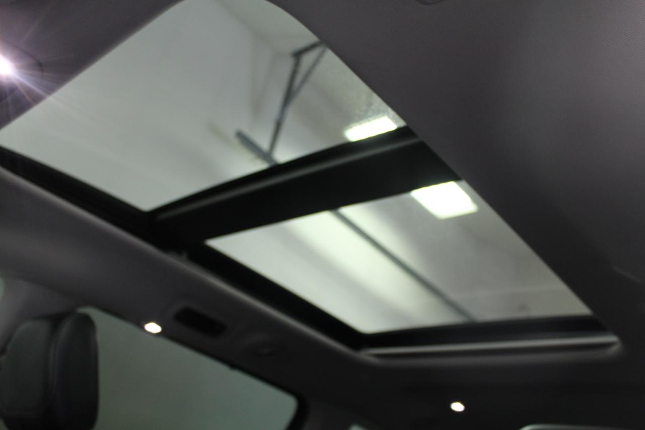 Chrysler Pacifica Limited FWD 2022