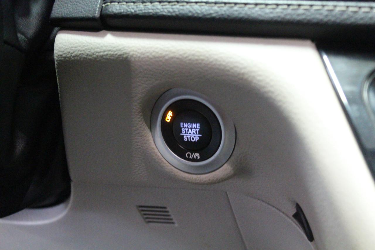 Chrysler Pacifica Limited FWD 2022