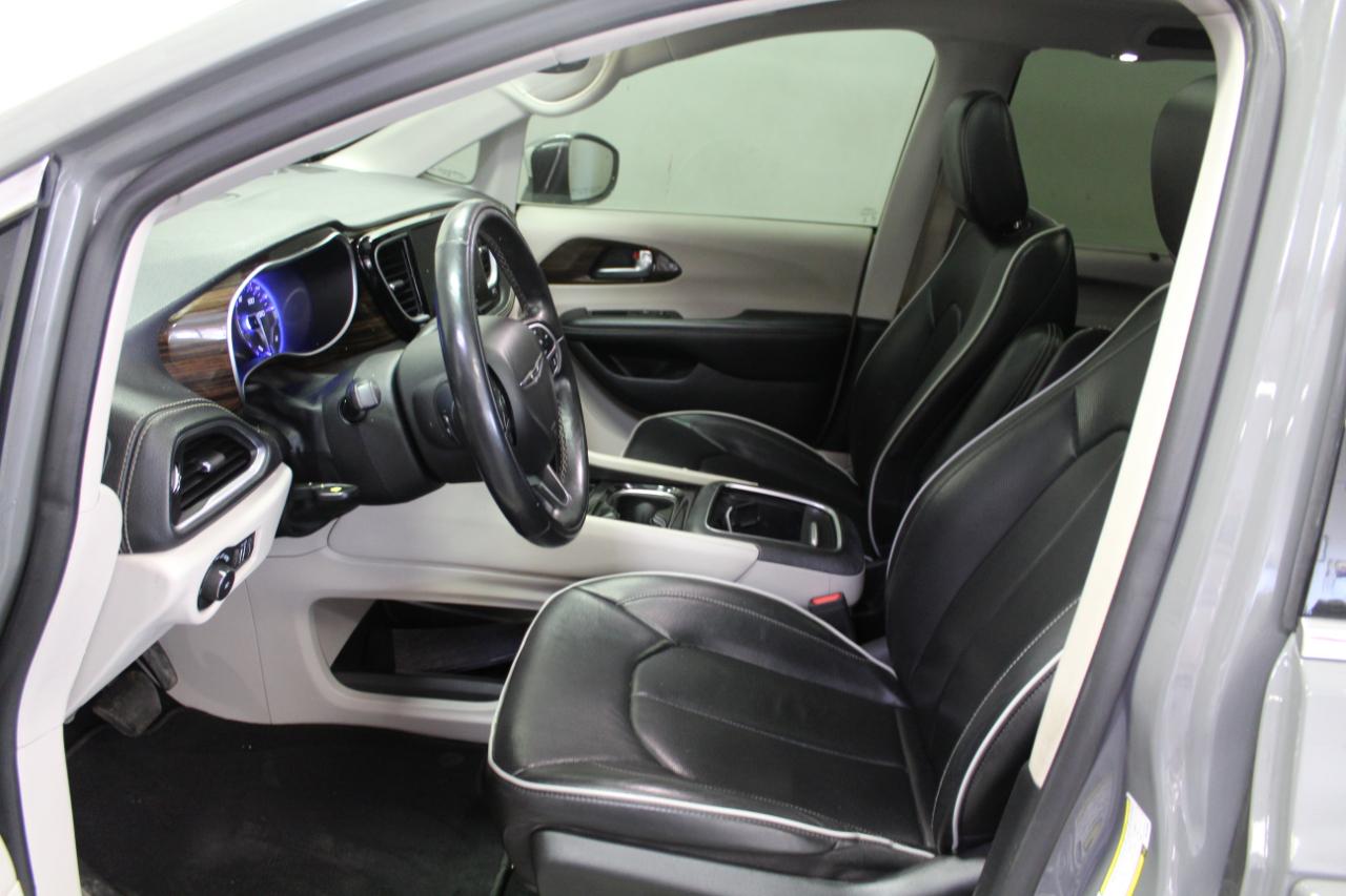 Chrysler Pacifica Limited FWD 2022