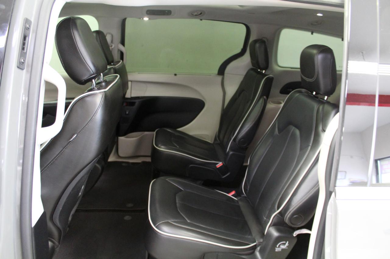 Chrysler Pacifica Limited FWD 2022