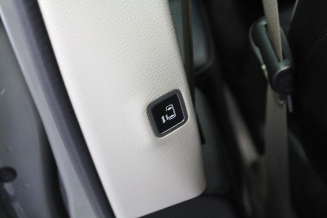 Chrysler Pacifica Limited FWD 2022