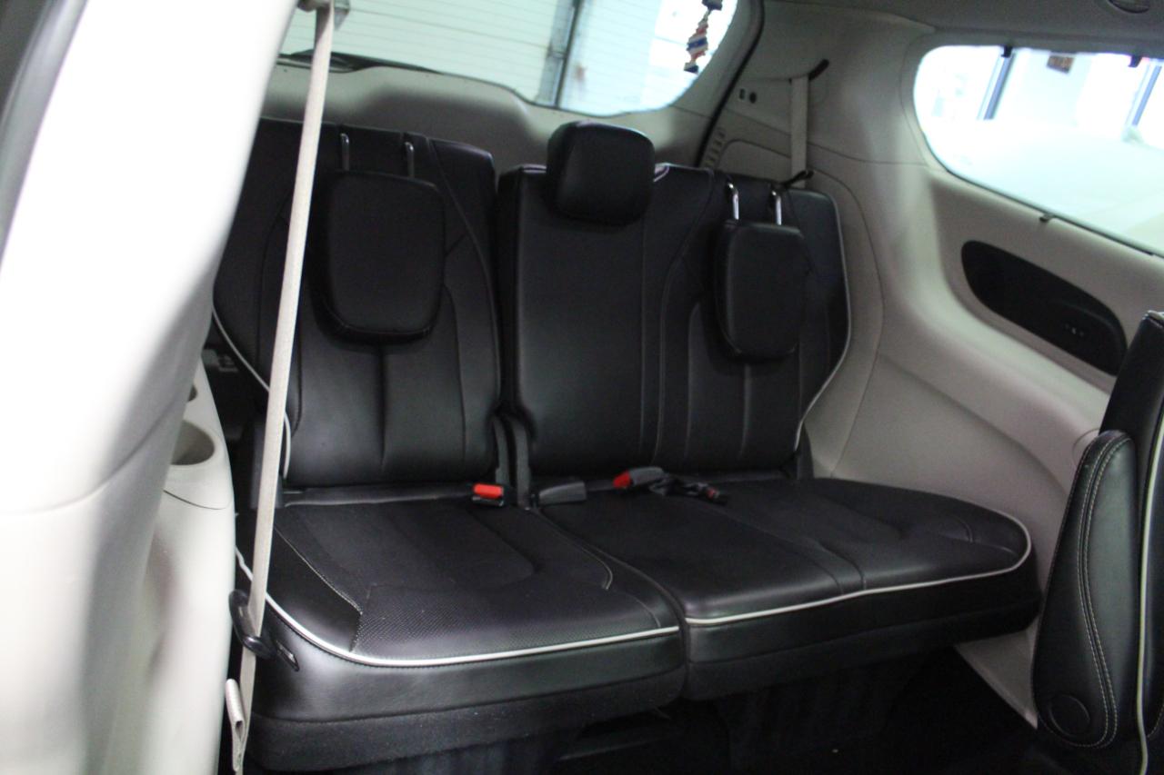 Chrysler Pacifica Limited FWD 2022