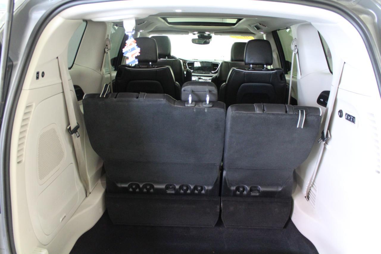 Chrysler Pacifica Limited FWD 2022