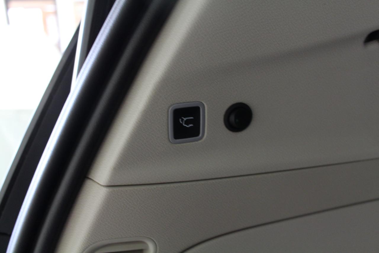 Chrysler Pacifica Limited FWD 2022