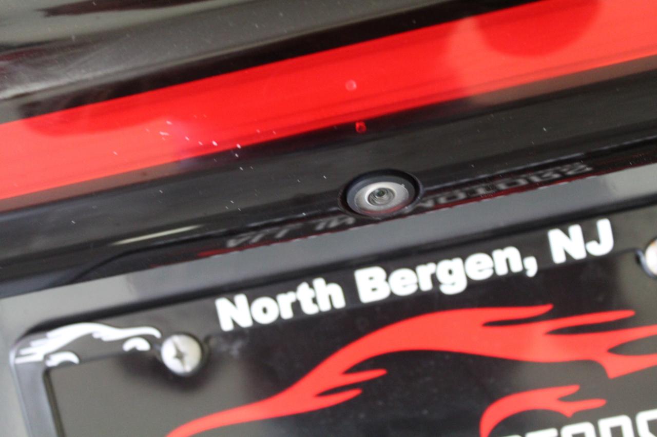 Chrysler Pacifica Limited FWD 2022