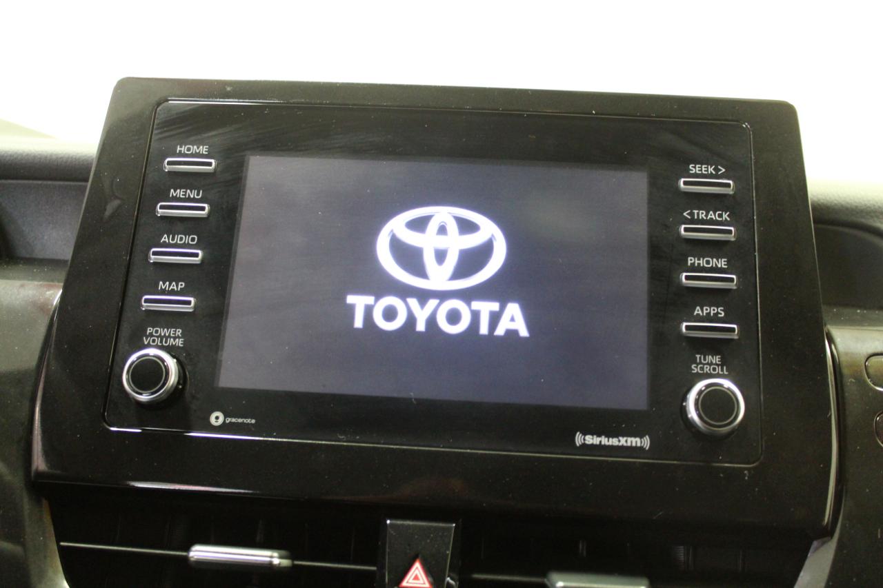 Toyota Camry SE Auto AWD (Natl) 2024