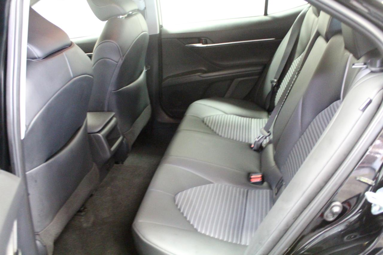 Toyota Camry SE Auto AWD (Natl) 2024