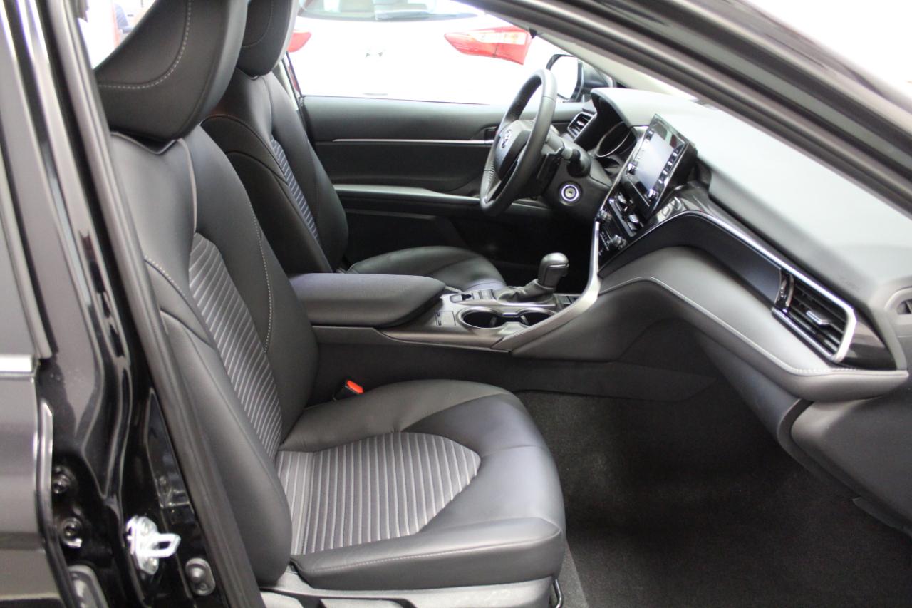 Toyota Camry SE Auto AWD (Natl) 2024