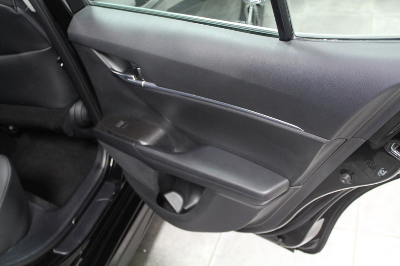 Toyota Camry SE Auto AWD (Natl) 2024