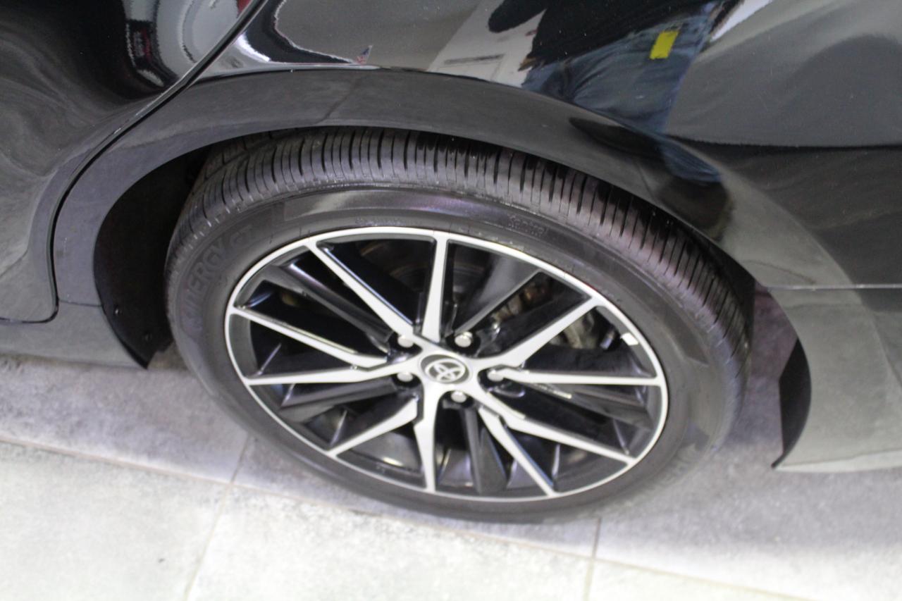 Toyota Camry SE Auto AWD (Natl) 2024