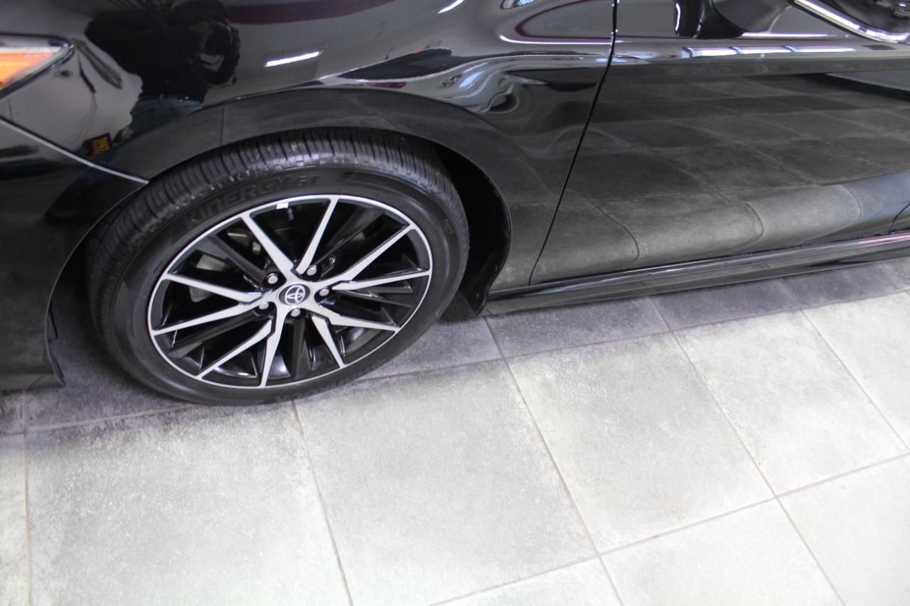 Toyota Camry SE Auto AWD (Natl) 2024