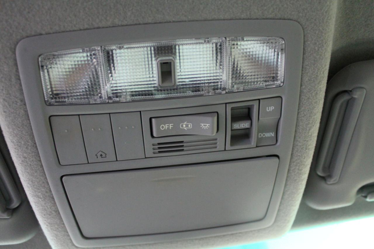 Toyota Highlander FWD 4dr V6 (Natl) 2013