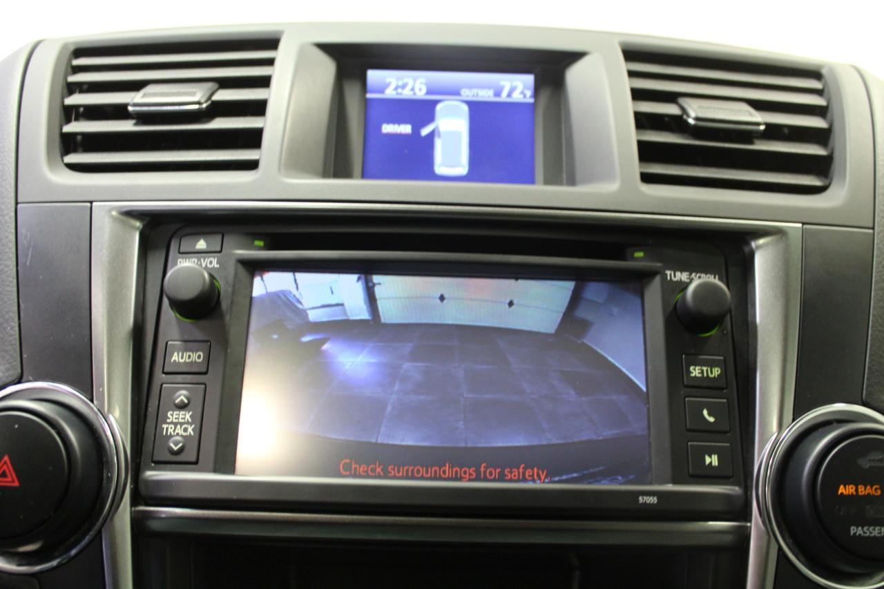 Toyota Highlander FWD 4dr V6 (Natl) 2013