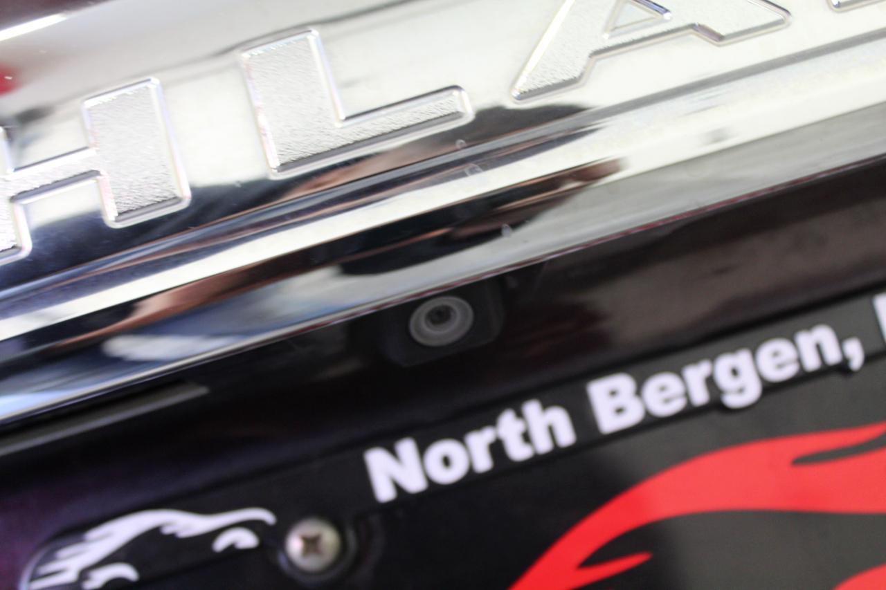 Toyota Highlander FWD 4dr V6 (Natl) 2013