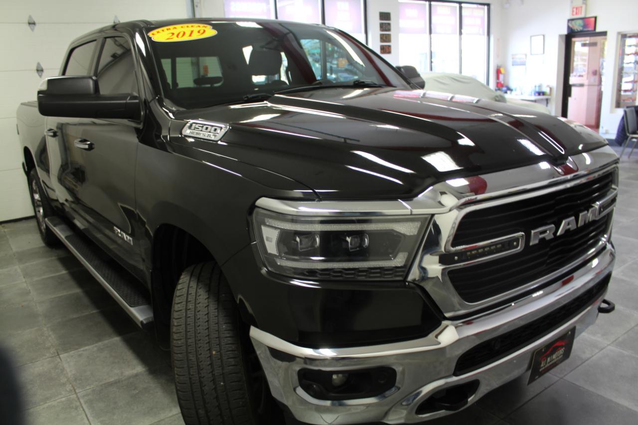 RAM 1500 Big Horn/Lone Star 4x4 Crew Cab 6'4" Box 2019