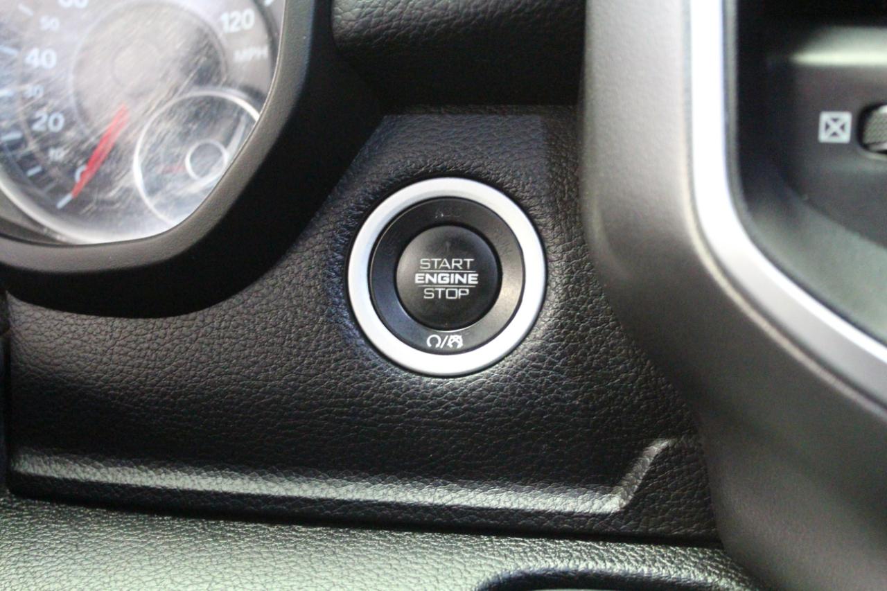 RAM 1500 Big Horn/Lone Star 4x4 Crew Cab 6'4" Box 2019