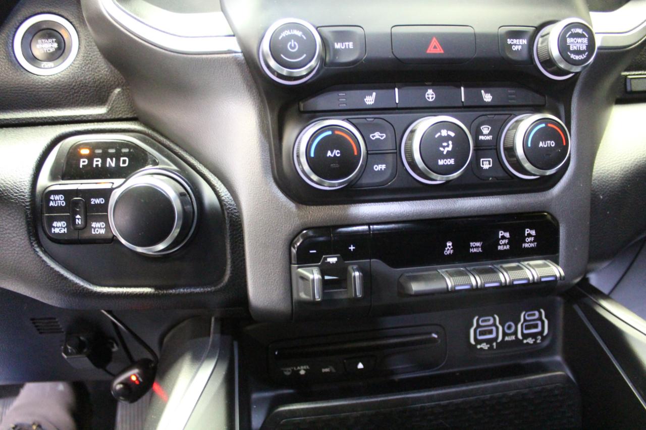 RAM 1500 Big Horn/Lone Star 4x4 Crew Cab 6'4" Box 2019