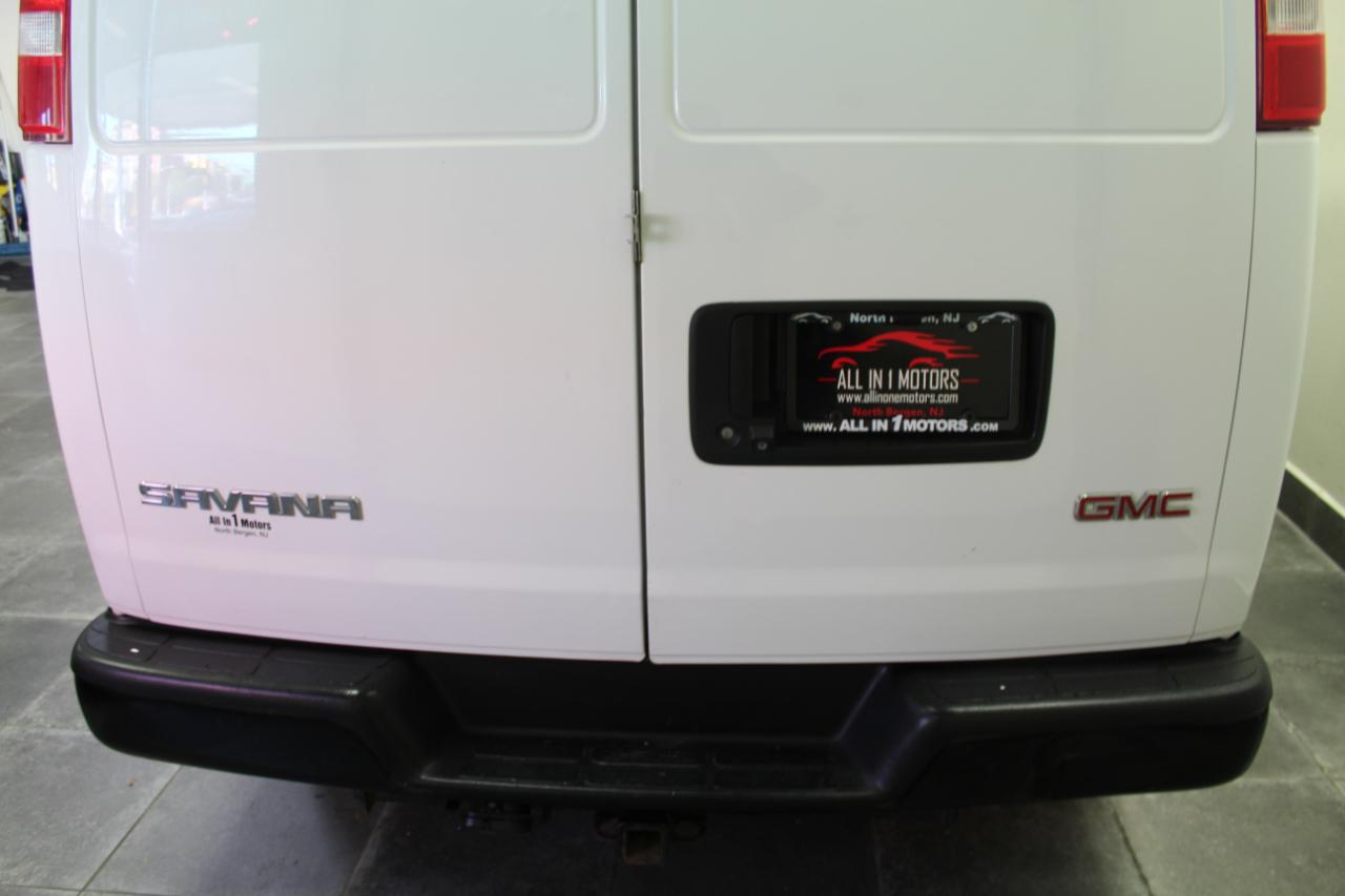 GMC Savana Cargo Van RWD 2500 135" 2020