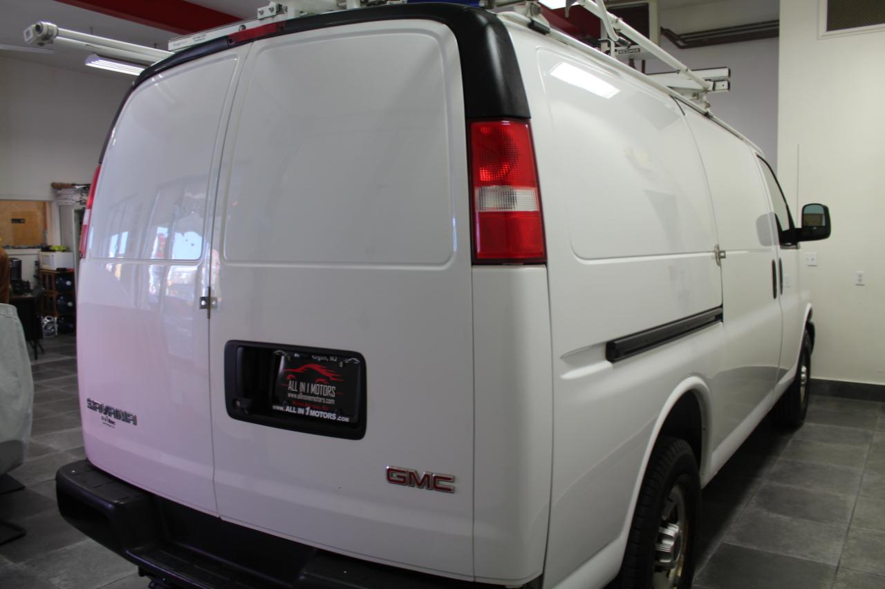 GMC Savana Cargo Van RWD 2500 135" 2020