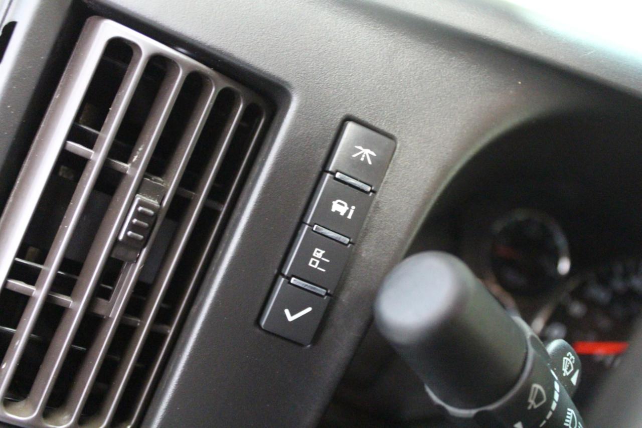 GMC Savana Cargo Van RWD 2500 135" 2020