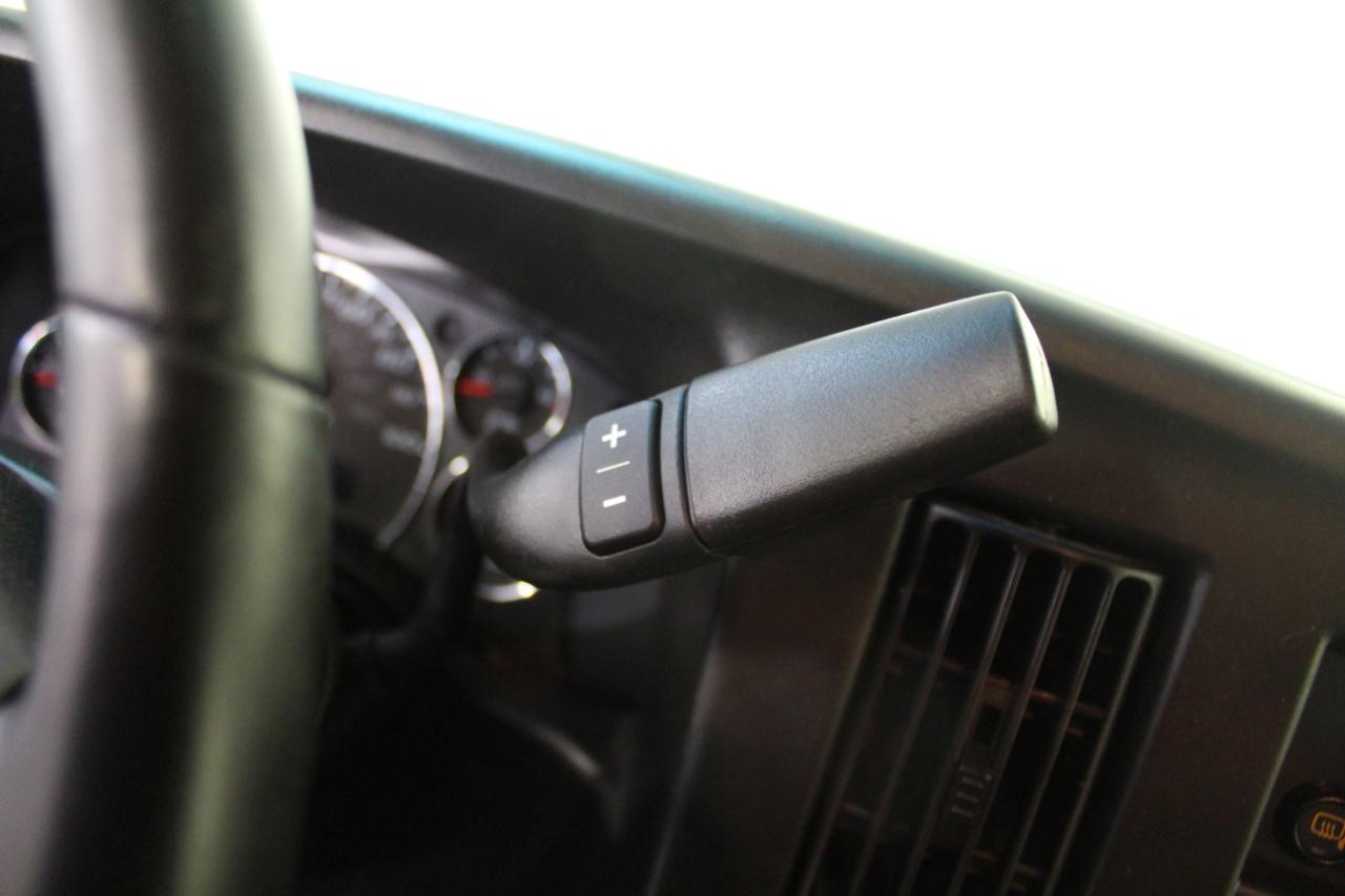 GMC Savana Cargo Van RWD 2500 135" 2020