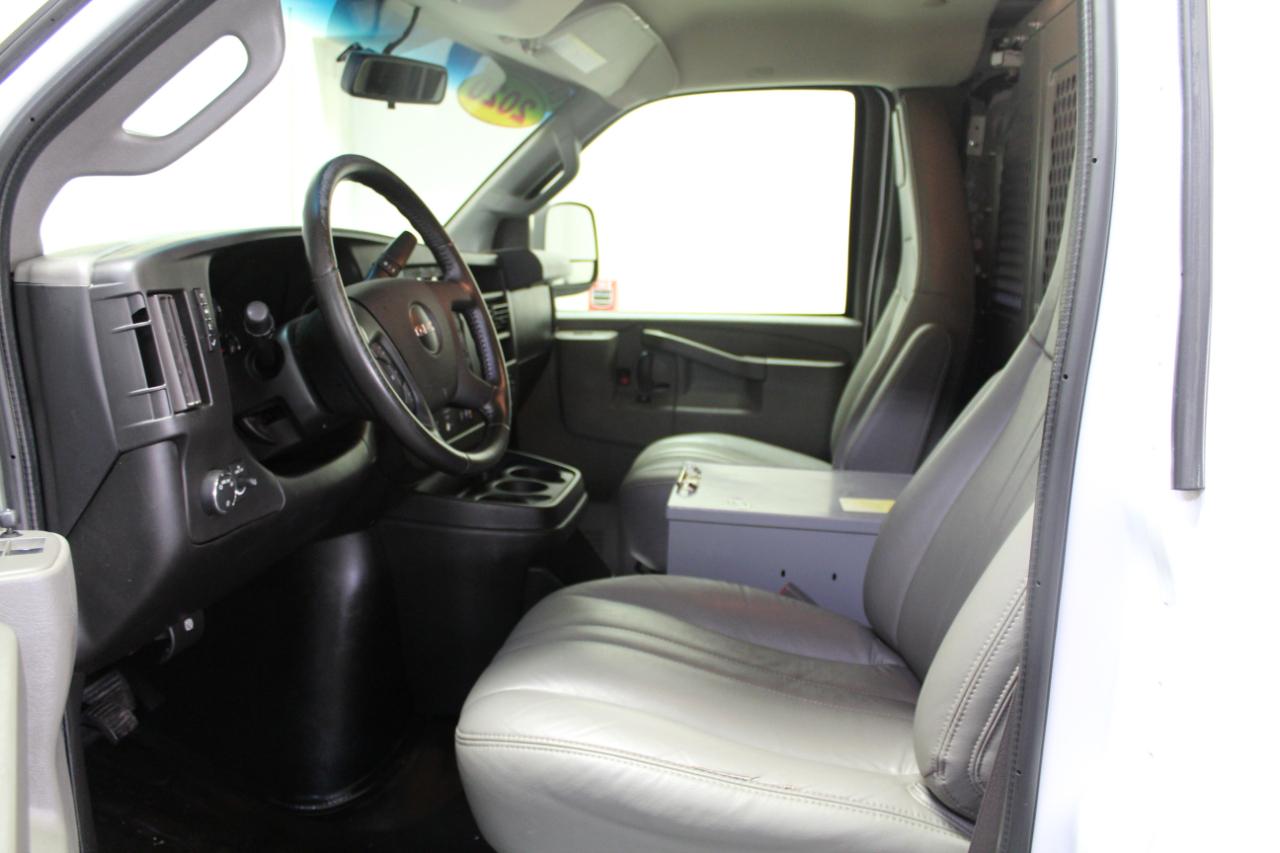 GMC Savana Cargo Van RWD 2500 135" 2020