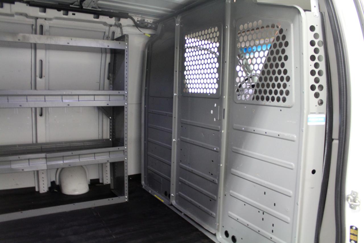 GMC Savana Cargo Van RWD 2500 135" 2020