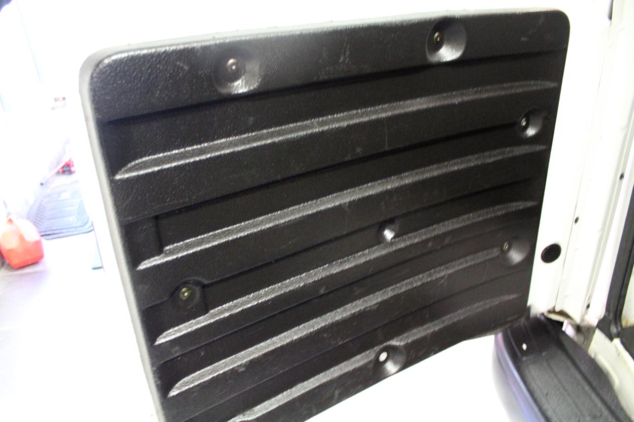 GMC Savana Cargo Van RWD 2500 135" 2020