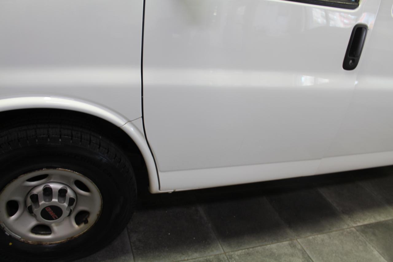 GMC Savana Cargo Van RWD 2500 135" 2020