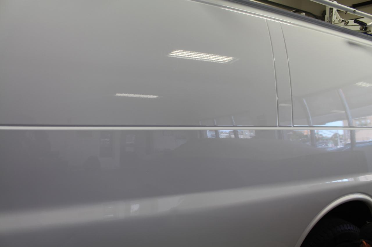 GMC Savana Cargo Van RWD 2500 135" 2020