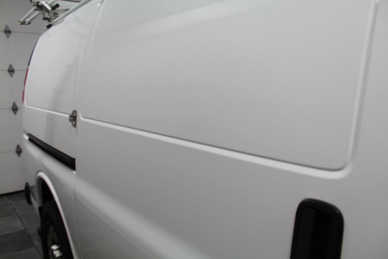 GMC Savana Cargo Van RWD 2500 135" 2020