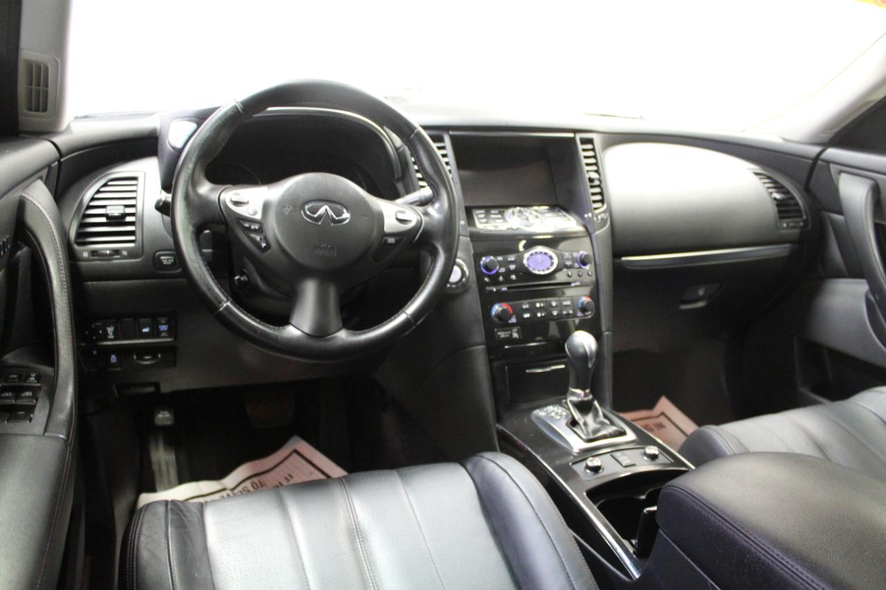 Infiniti QX70 AWD 4dr 2014