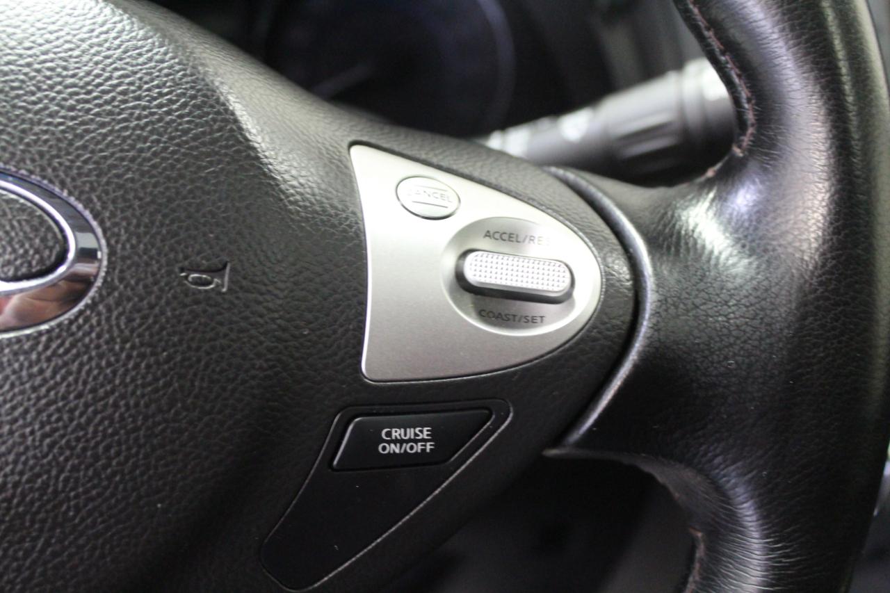 Infiniti QX70 AWD 4dr 2014