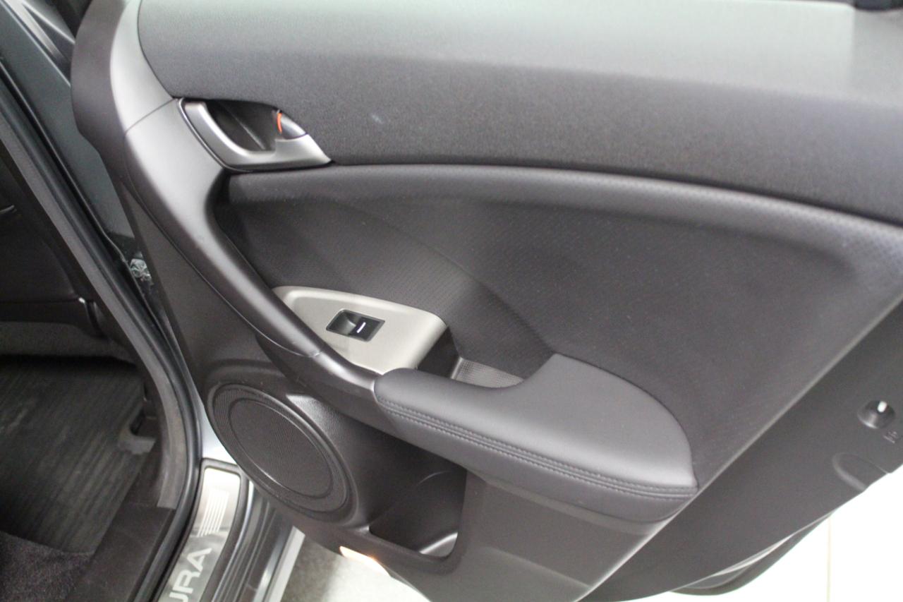 Acura TSX 4dr Sdn I4 Auto 2010