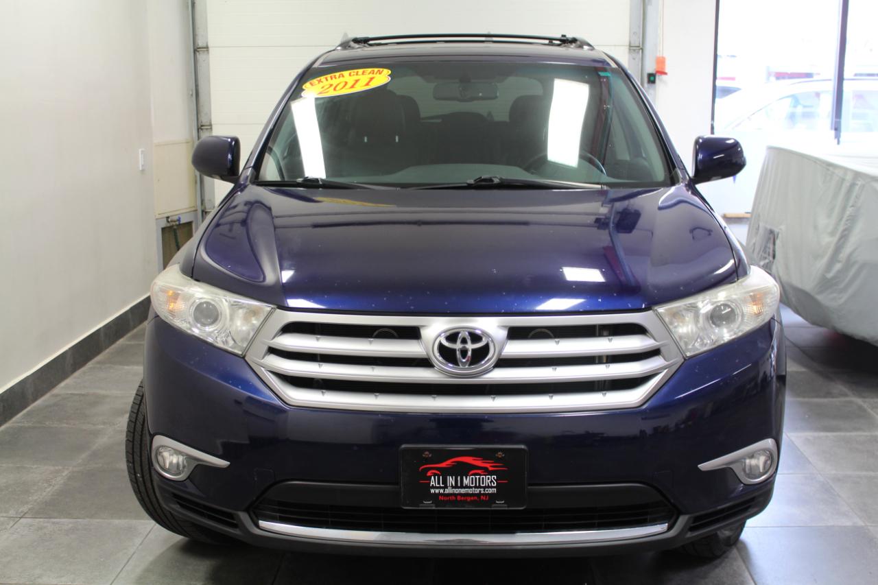 Toyota Highlander 4WD 4dr V6 Limited (Natl) 2011