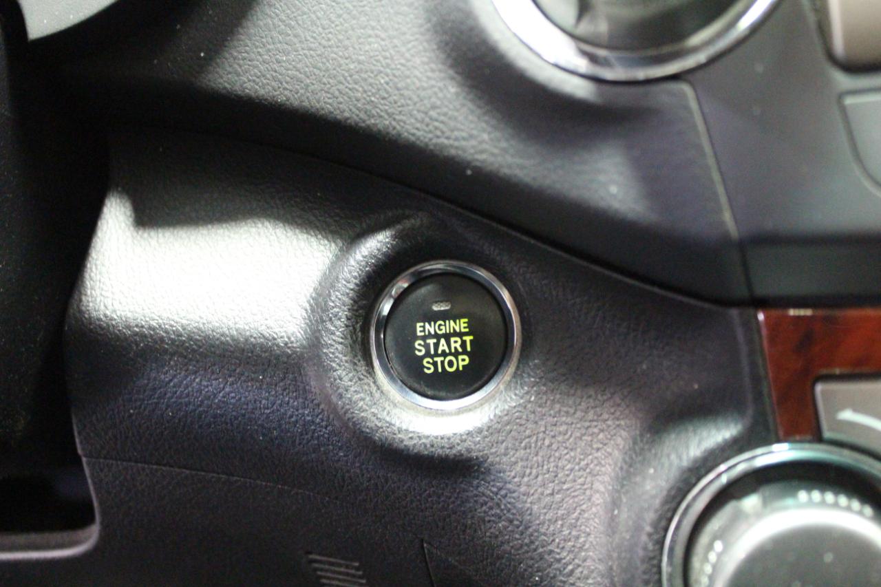 Toyota Highlander 4WD 4dr V6 Limited (Natl) 2011