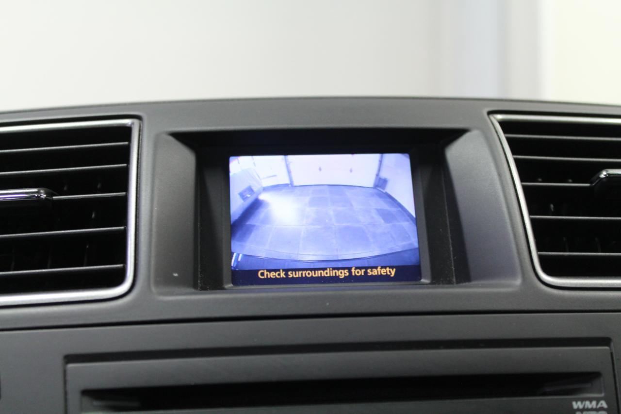 Toyota Highlander 4WD 4dr V6 Limited (Natl) 2011