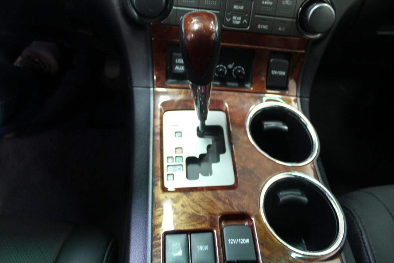 Toyota Highlander 4WD 4dr V6 Limited (Natl) 2011