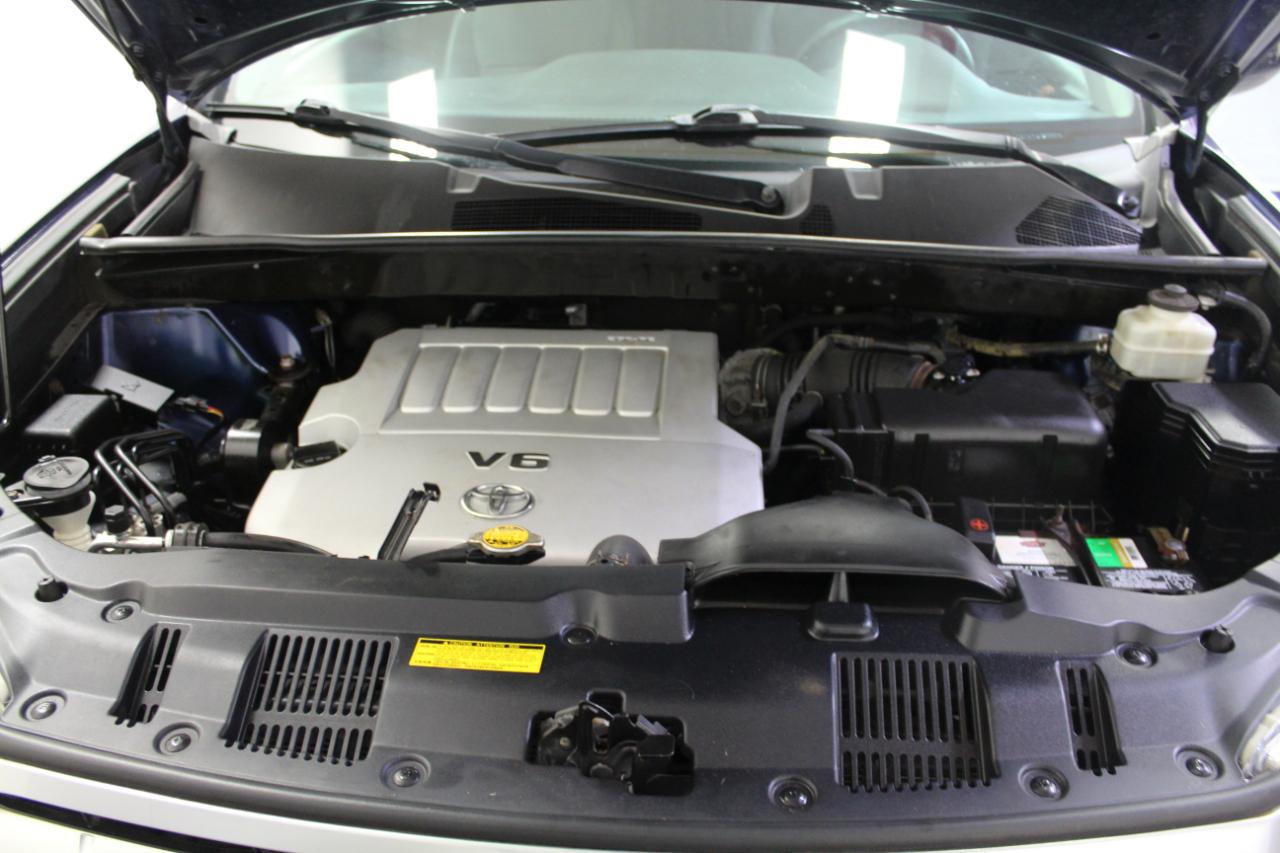 Toyota Highlander 4WD 4dr V6 Limited (Natl) 2011