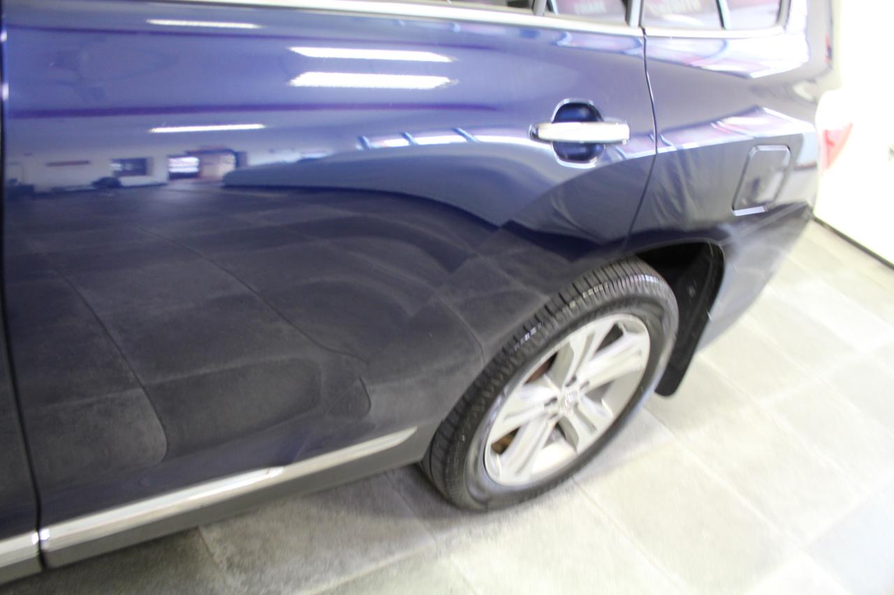 Toyota Highlander 4WD 4dr V6 Limited (Natl) 2011