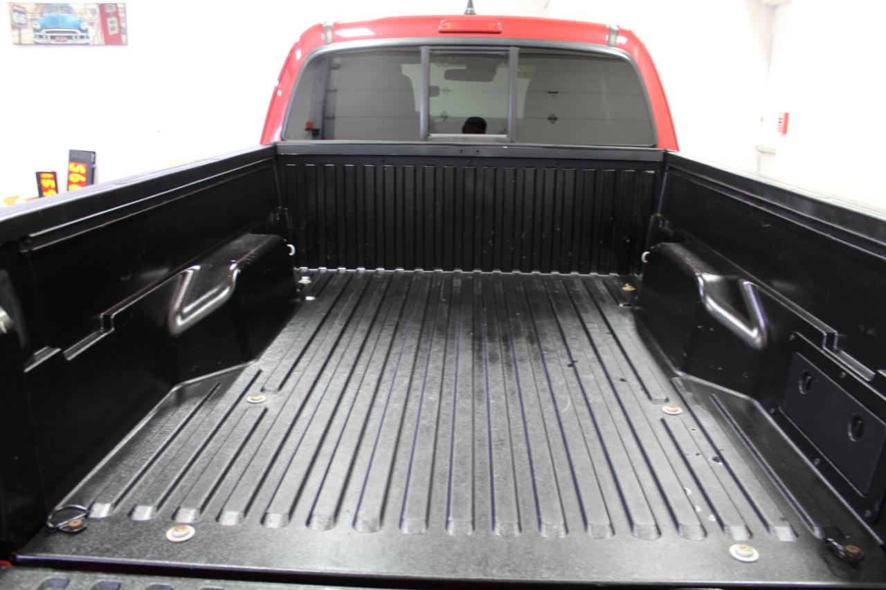 Toyota Tacoma 4WD SR5 Access Cab 6' Bed I4 AT (Natl) 2022