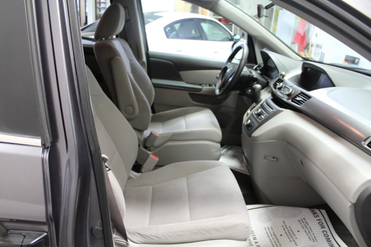 Honda Odyssey 5dr LX 2015